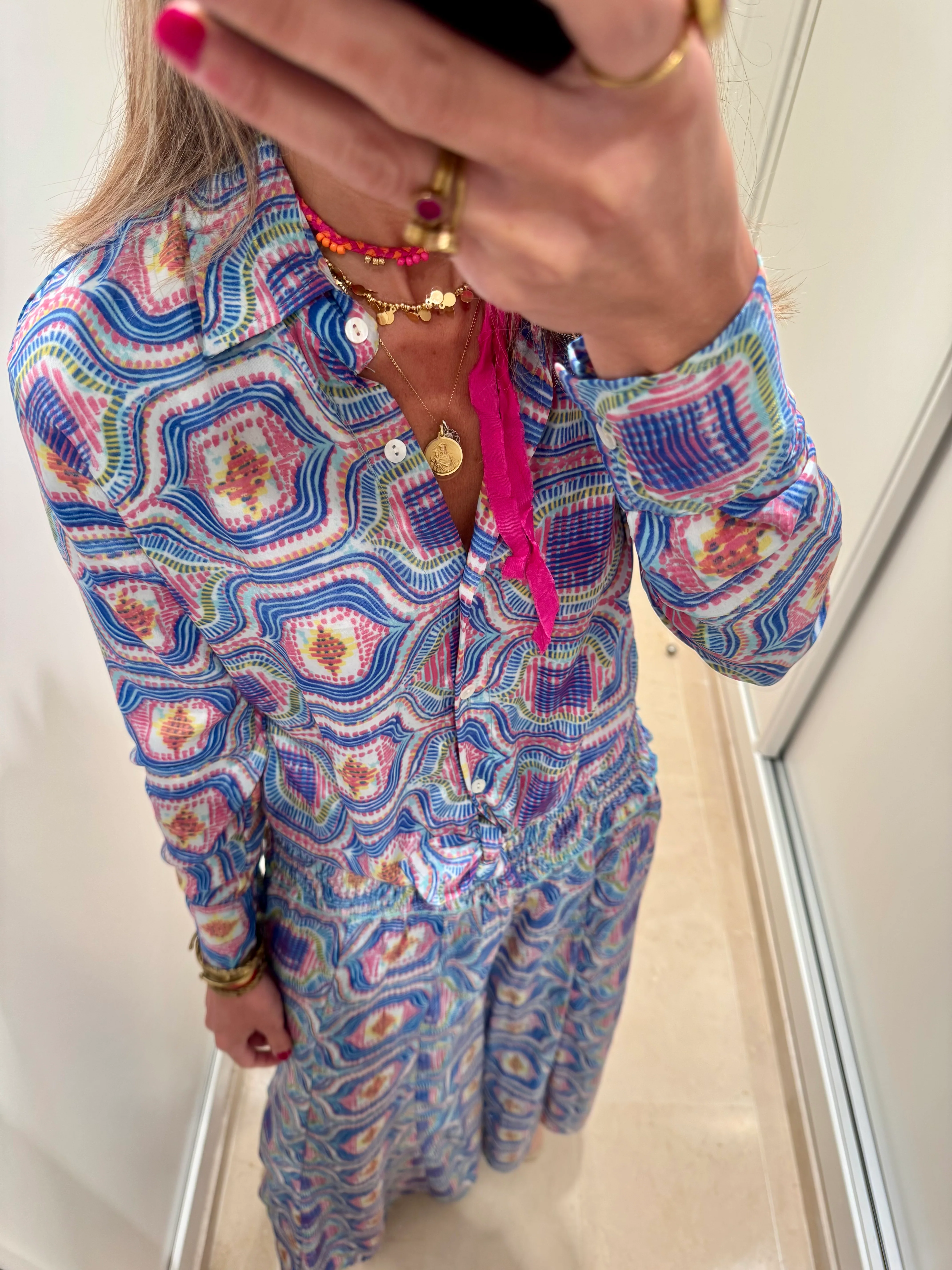Conjunto pantalón geométrico azul y rosa - Image 5