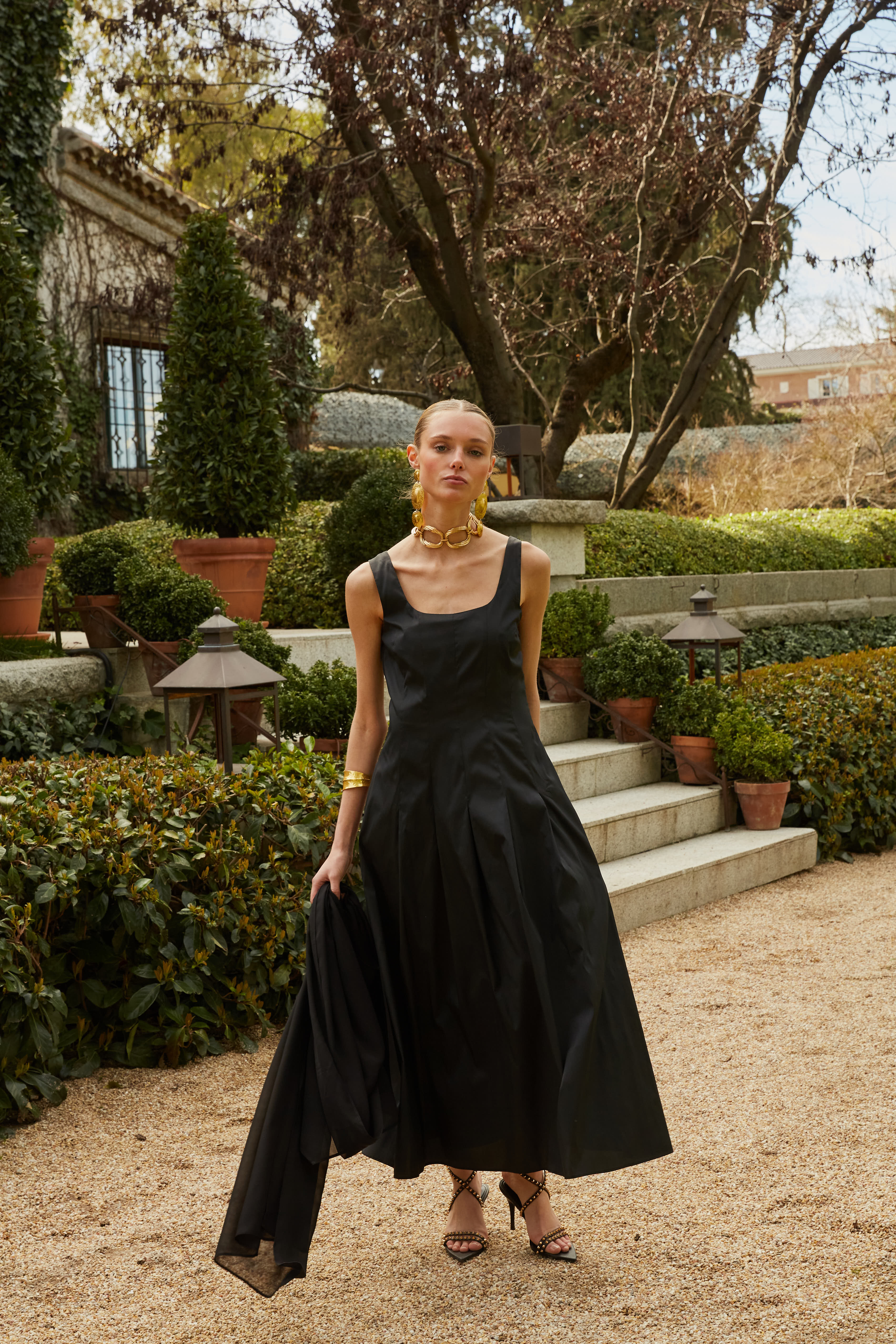 Vestido Delfín negro - Image 5