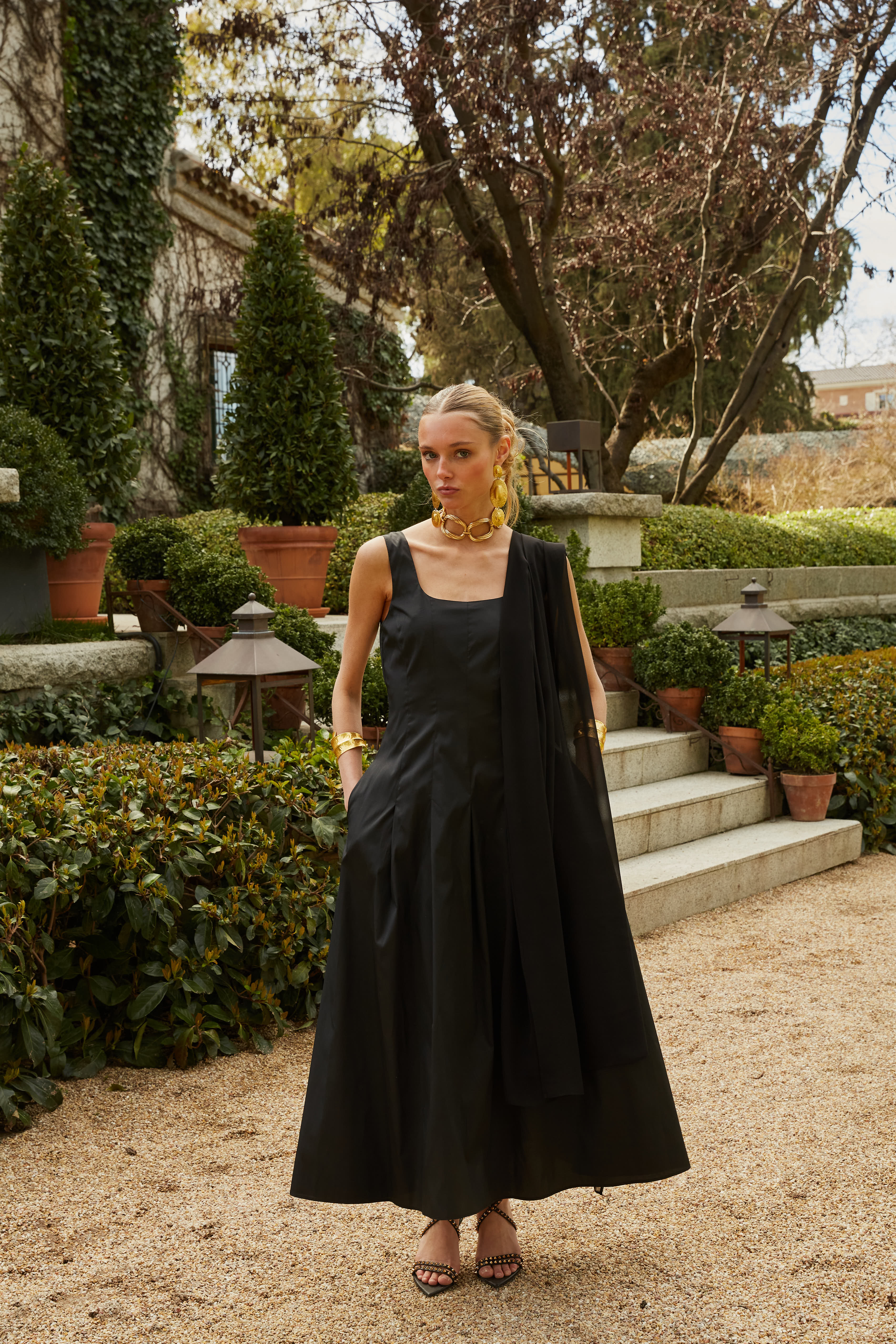 Vestido Delfín negro - Image 6
