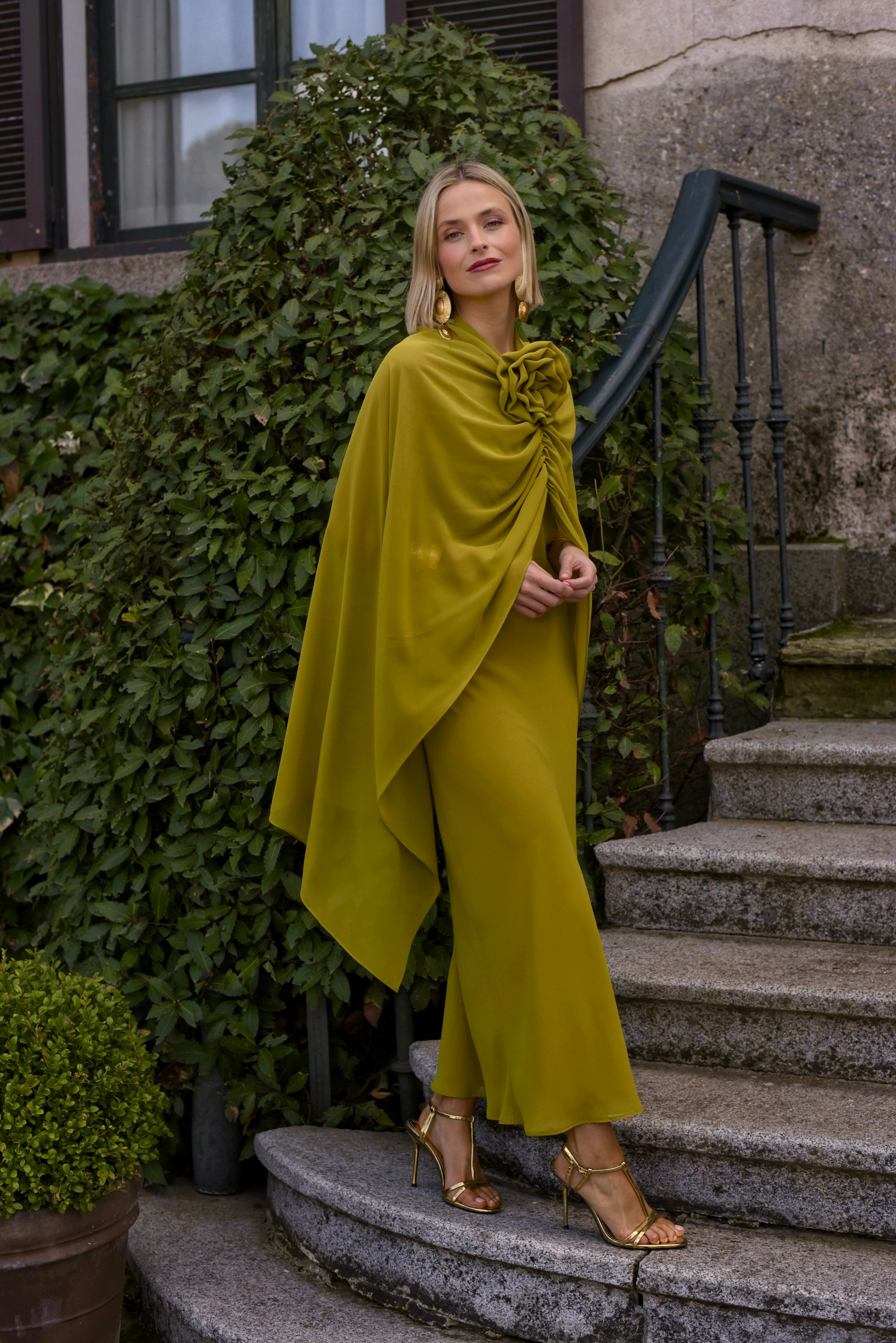 Vestido Edelweiss oliva - Image 5