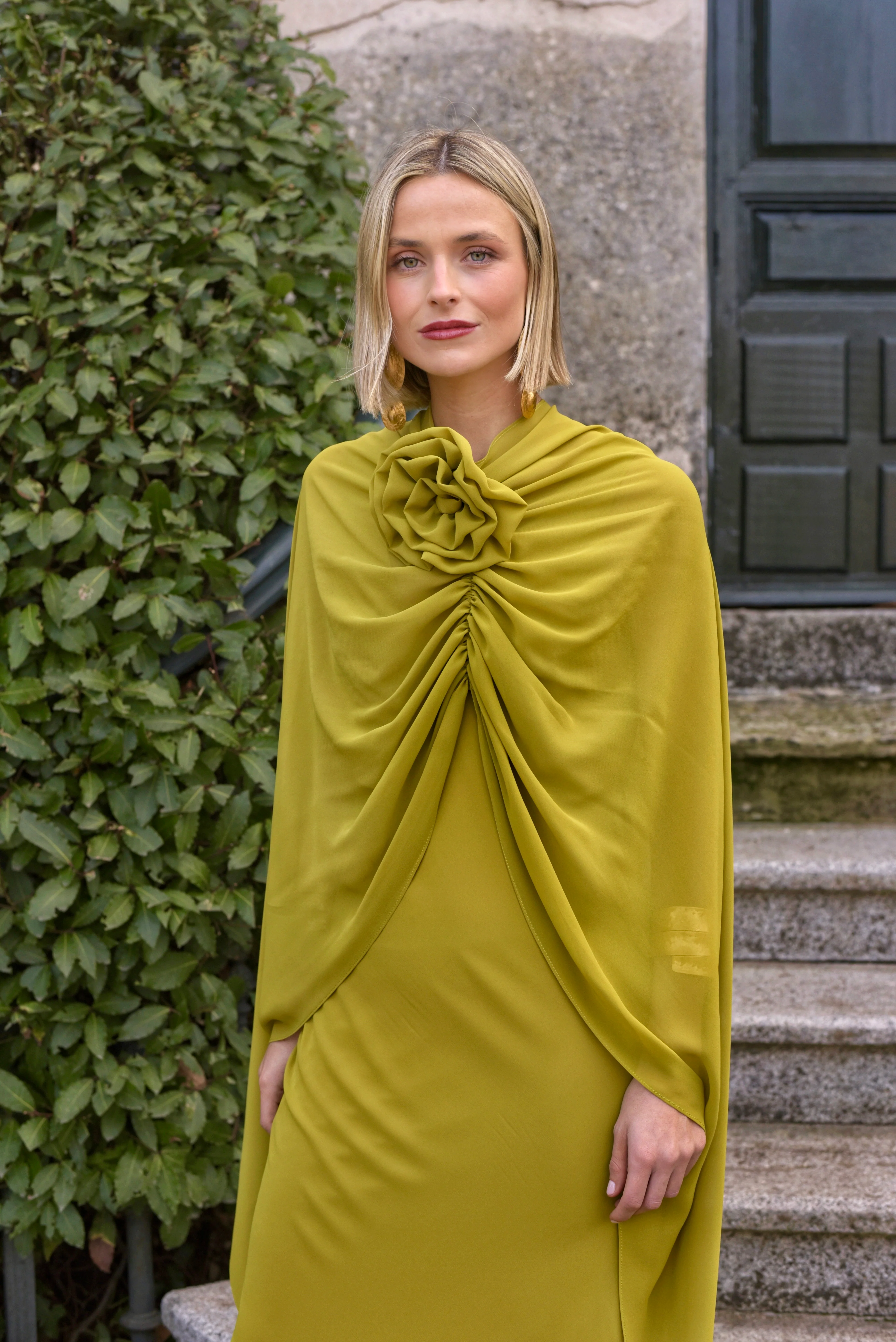 Vestido Edelweiss oliva - Image 9