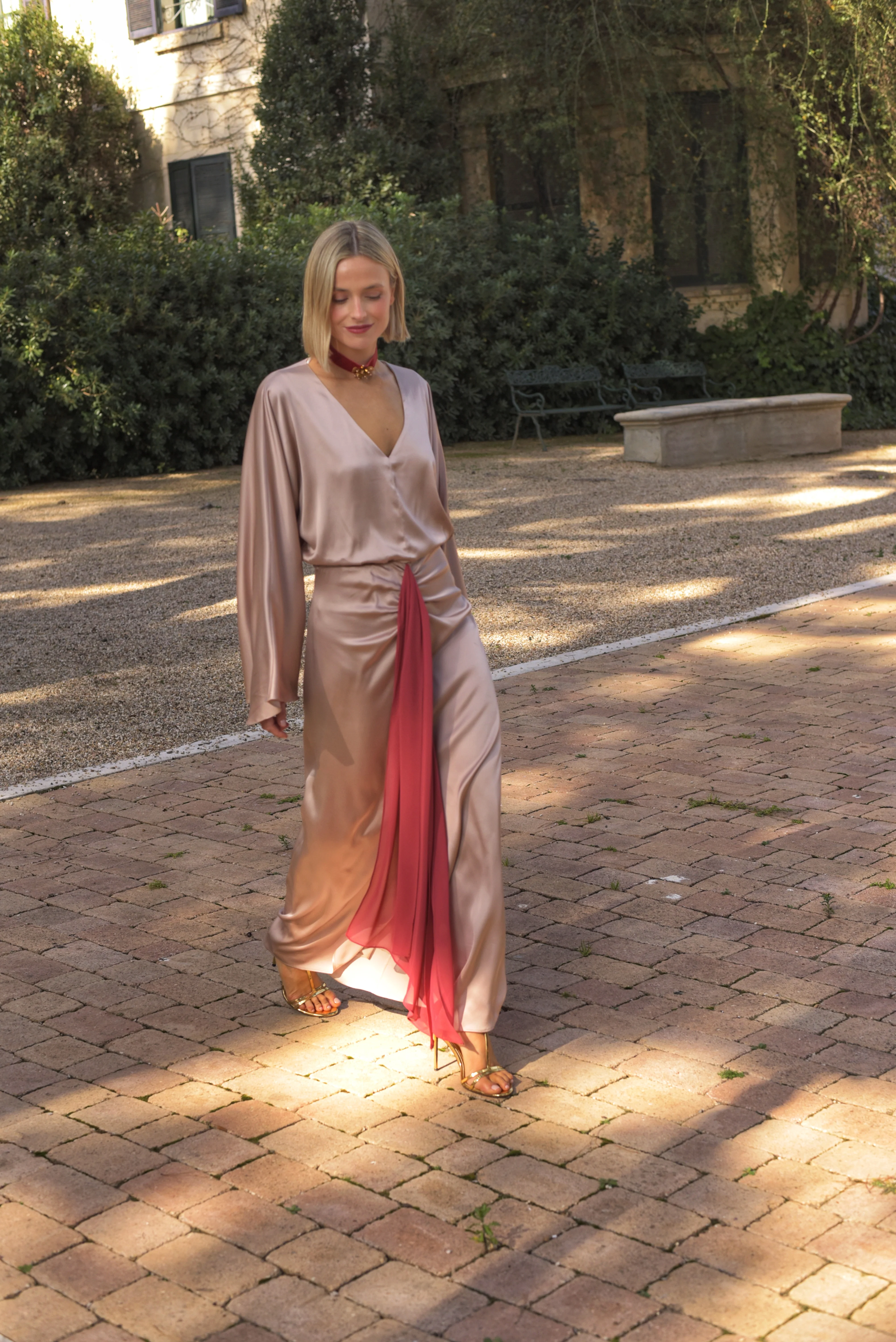 Vestido Lady Tarántula beis - Image 7