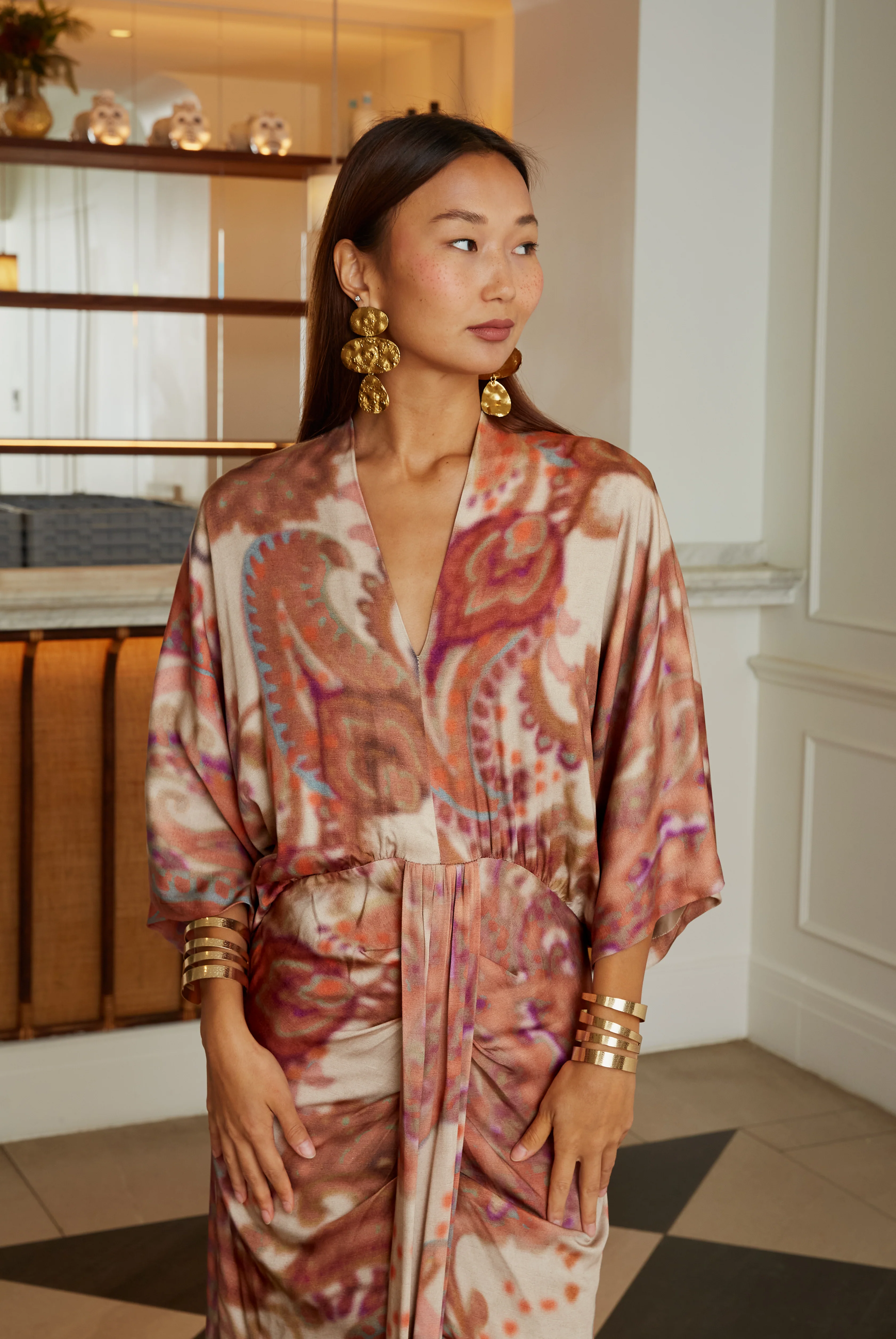 Vestido Pez Dragón estampado tierra - Image 3