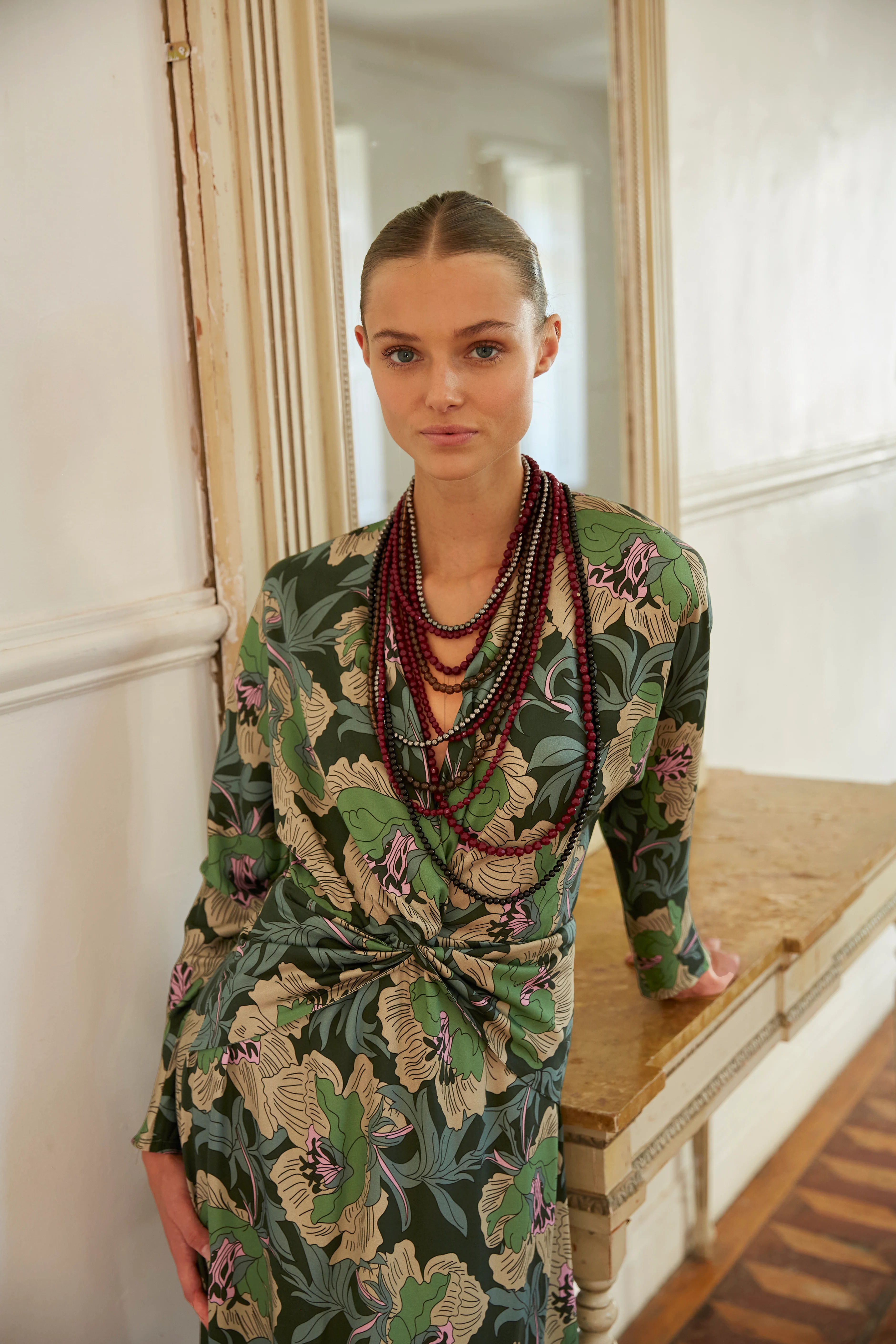 Vestido Secuoya flores - Image 3